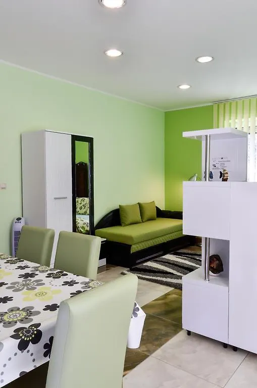 Harmonia Apartmanhaz Eger