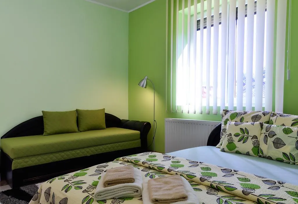 Harmonia Apartmanhaz Eger Apartment