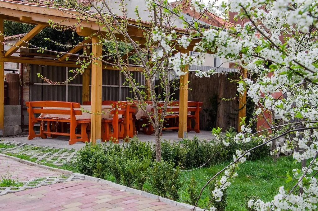 Harmonia Apartmanhaz contacts